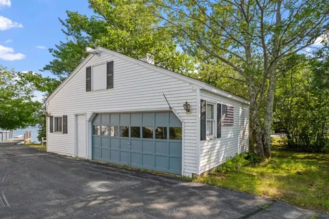 $2,595,000 | 208 Forest Road, Wolfeboro, NH 03894