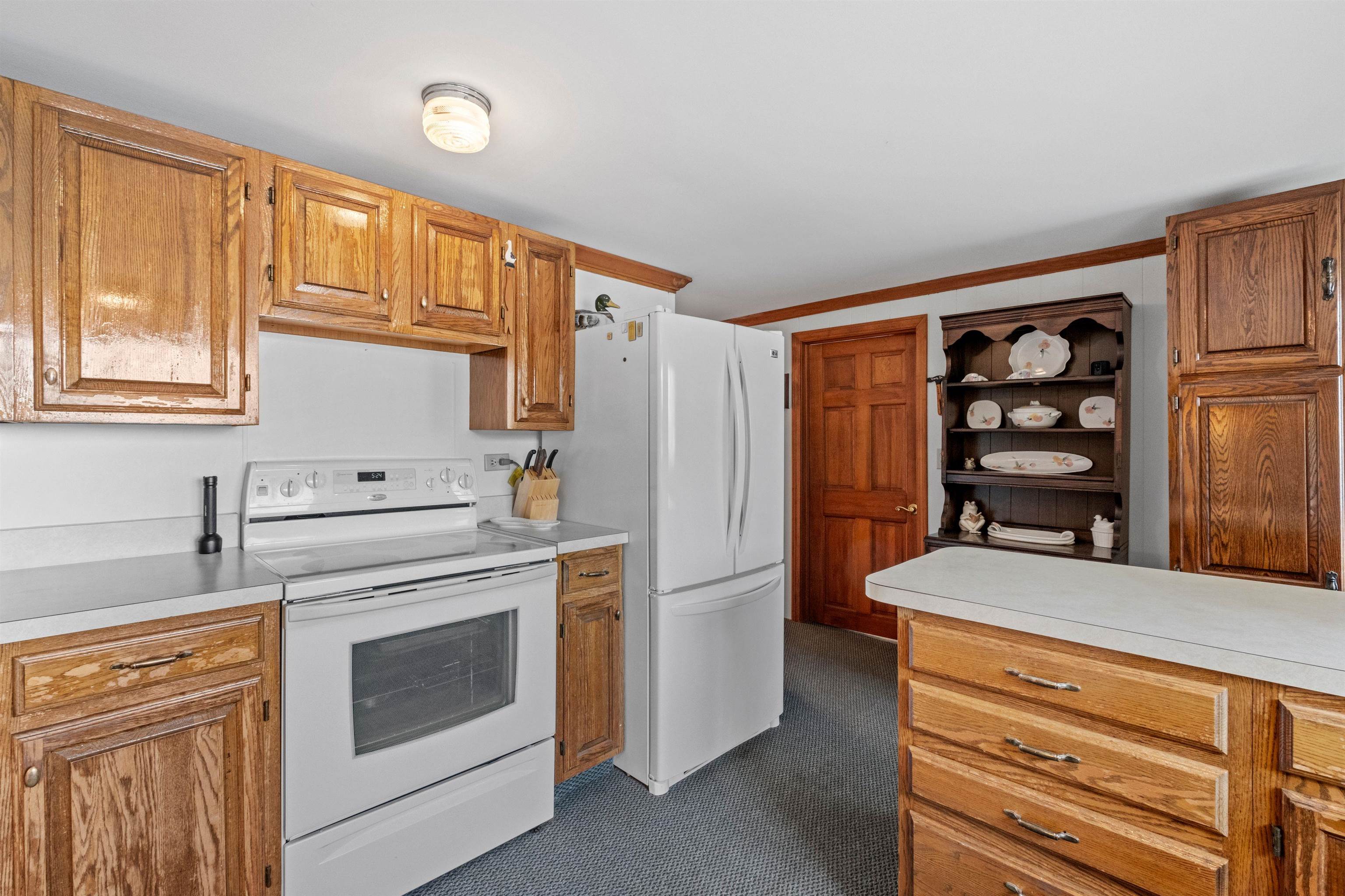 208 Forest Road Wolfeboro, NH 03894 - Photo 22 of 30