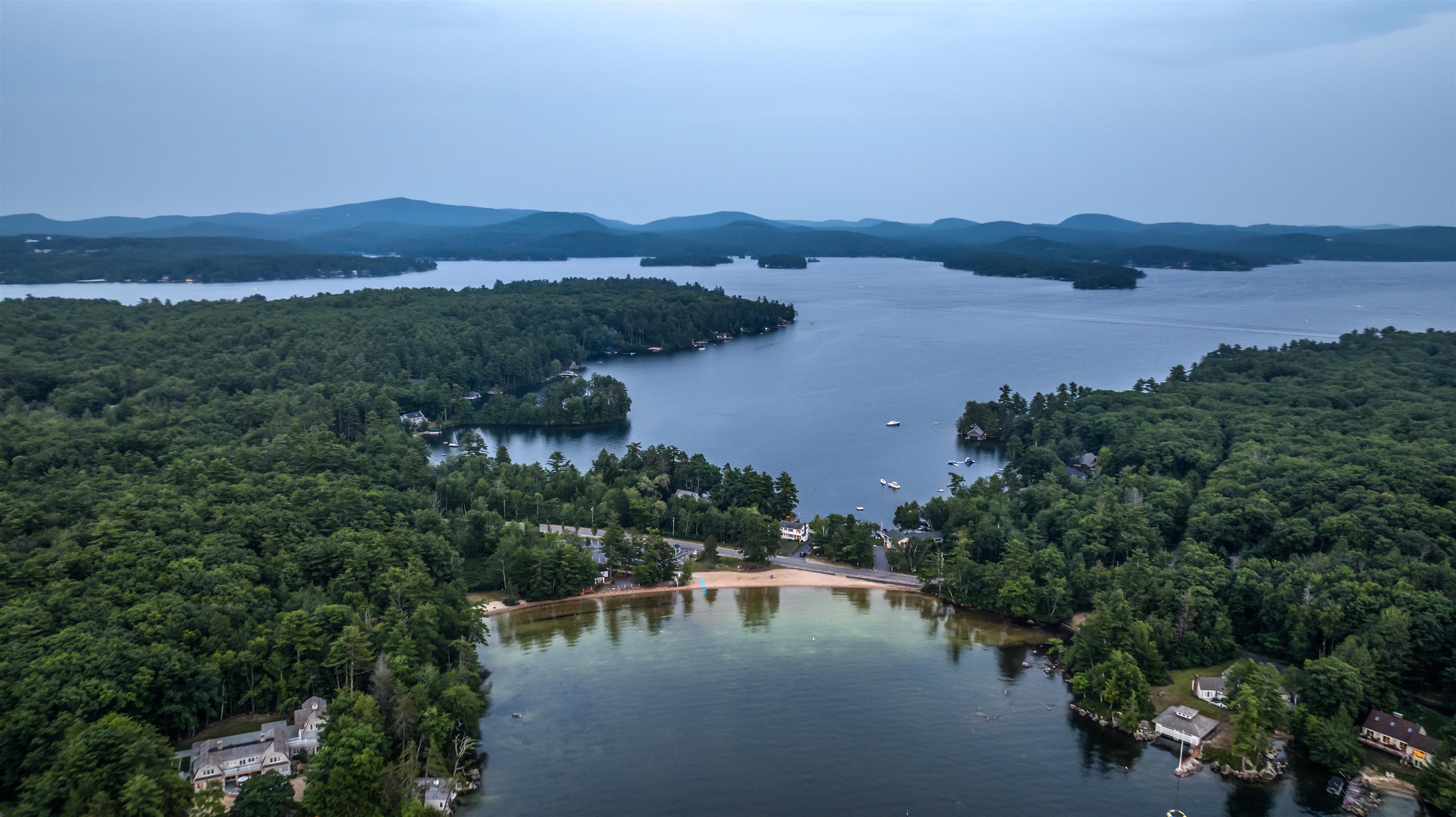 208 Forest Road Wolfeboro, NH 03894 - Photo 23 of 38