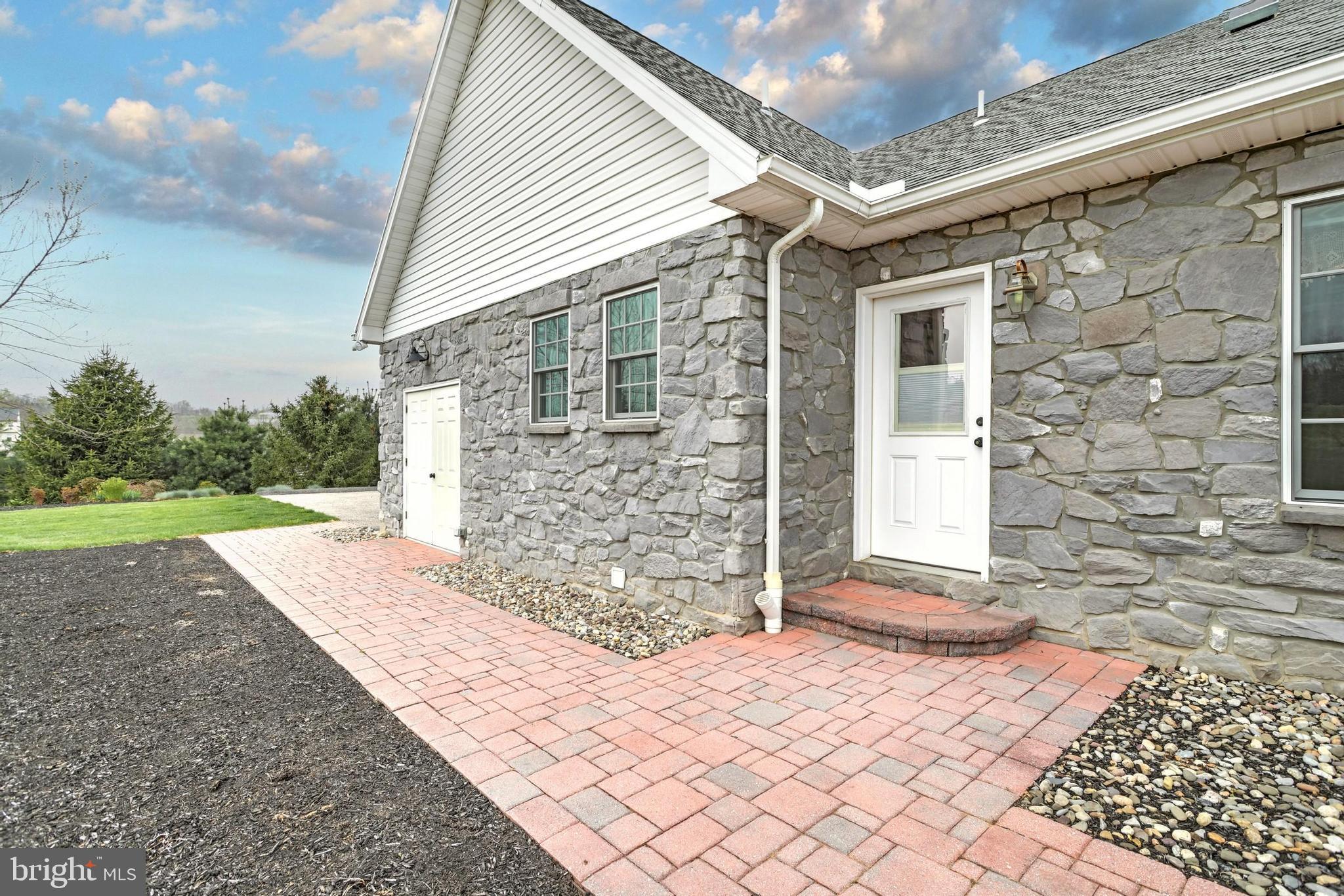 365 South Winding Road Dover, PA 17315 - Photo 10 of 53 Gallery Image 10