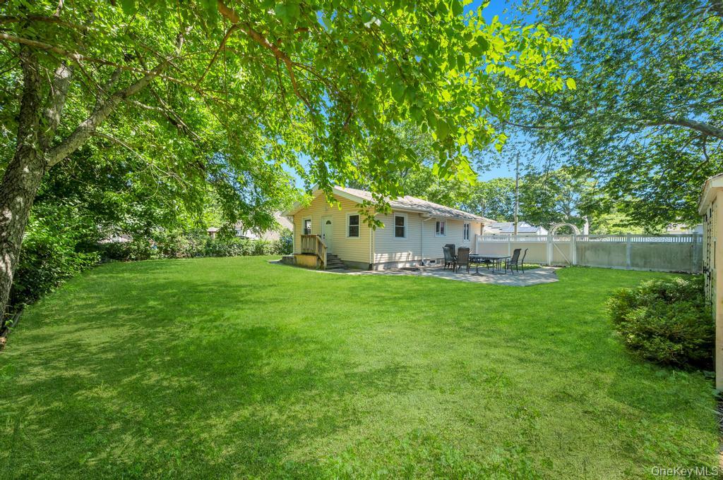 34 Windus Road Shirley, NY 11967 - Photo 25 of 32