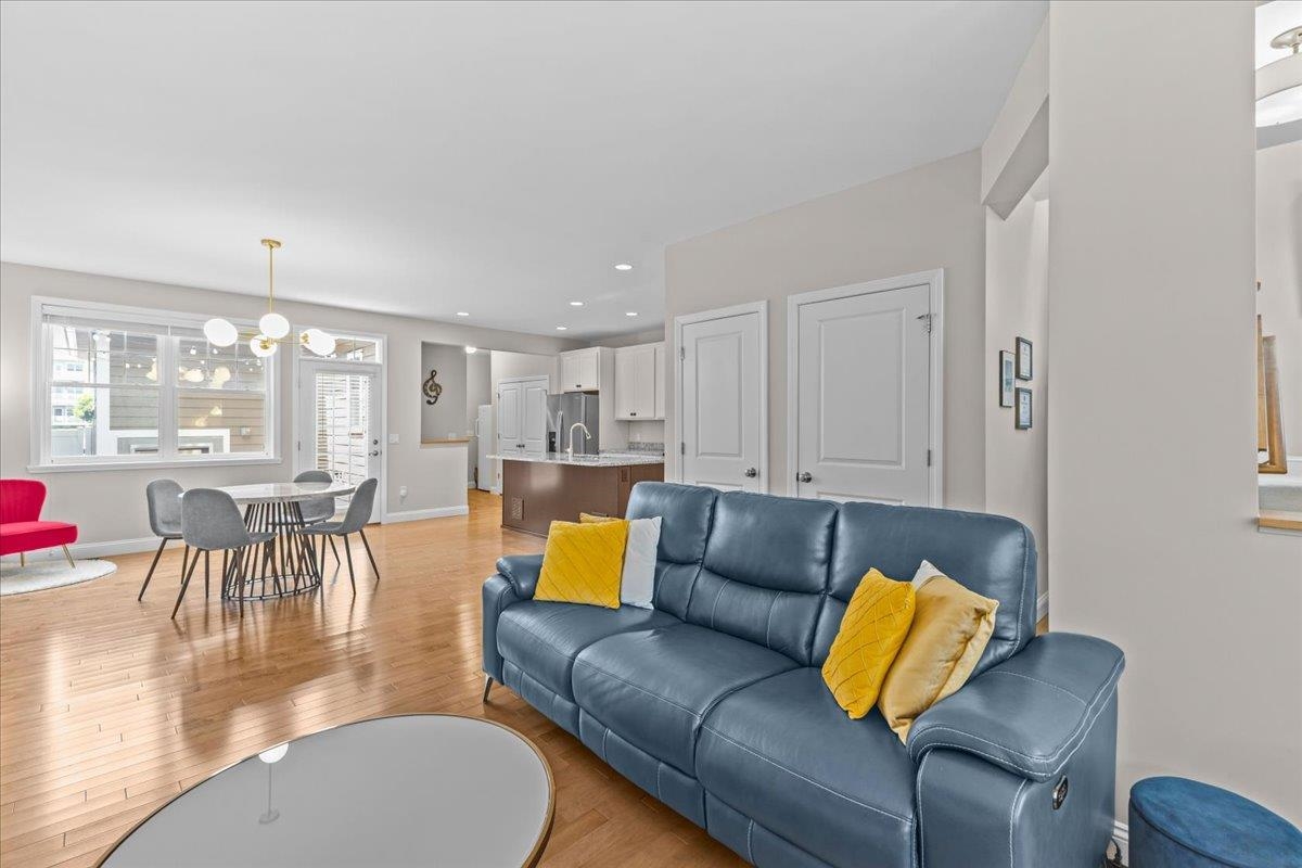 556 Zephyr Road Williston, VT 05495 - Photo 10 of 45