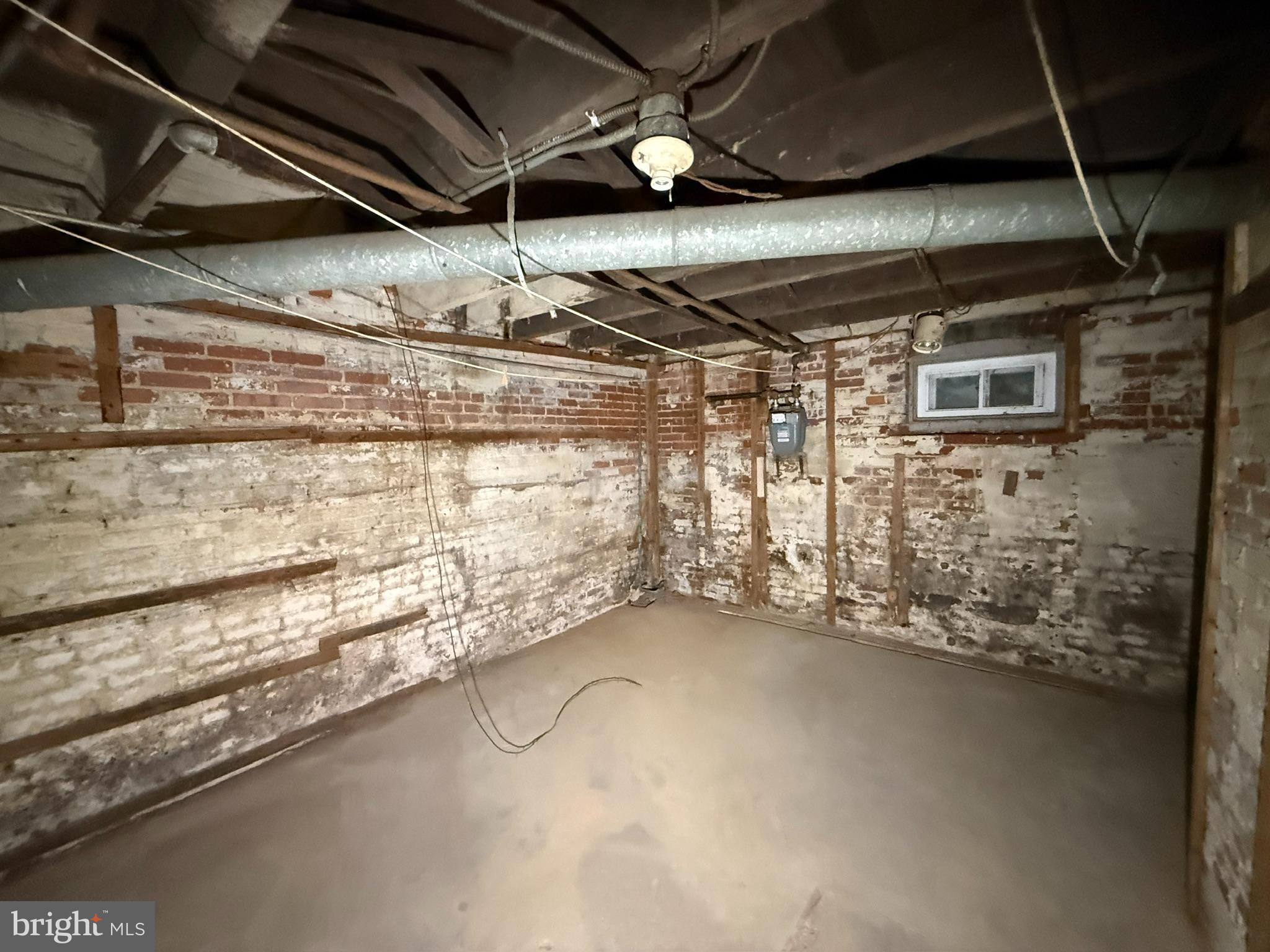 2535 Boyd Street Baltimore, MD 21223 - Photo 11 of 13 a view of room with an empty space