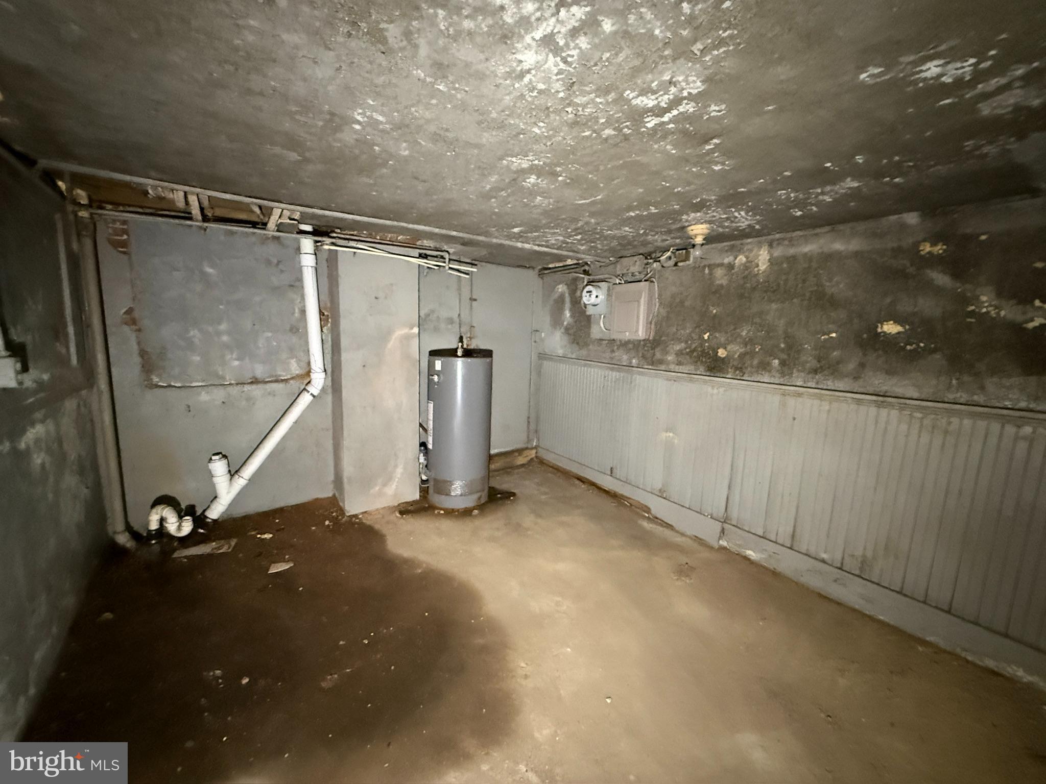 2535 Boyd Street Baltimore, MD 21223 - Photo 12 of 13 a view of an empty room