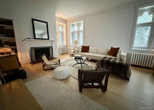 $4,500 | 61 Crows Nest Road, Unit 5, Tuxedo Park, NY 10987