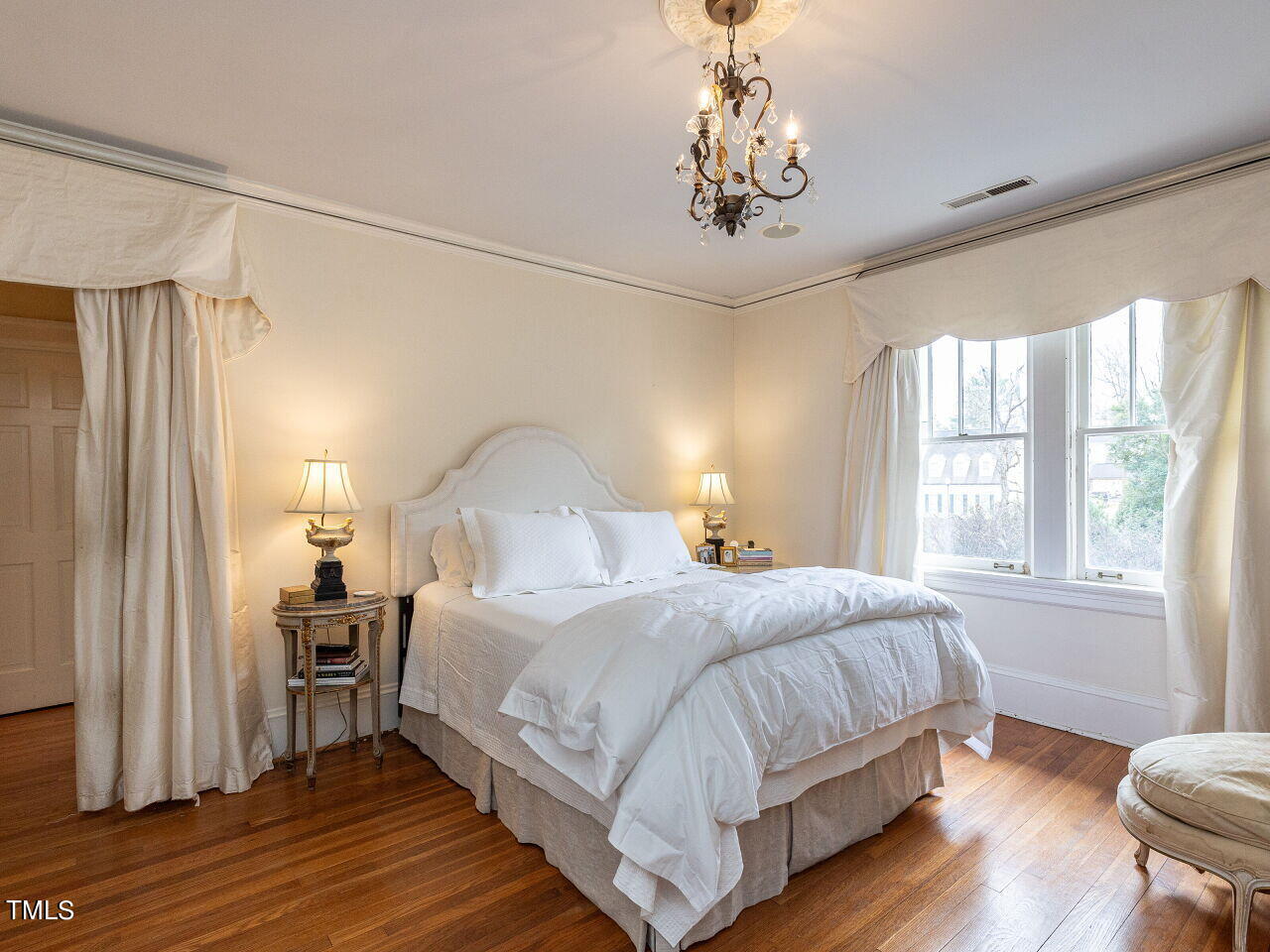 2607 Fairview Road Raleigh, NC 27608 - Photo 22 of 49 023-1280x960-master-bedroom