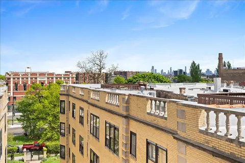 $249,000 | 2538 North Kedzie Boulevard, Unit 206, Chicago, IL 60647