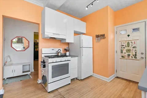 $249,000 | 2538 North Kedzie Boulevard, Unit 206, Chicago, IL 60647