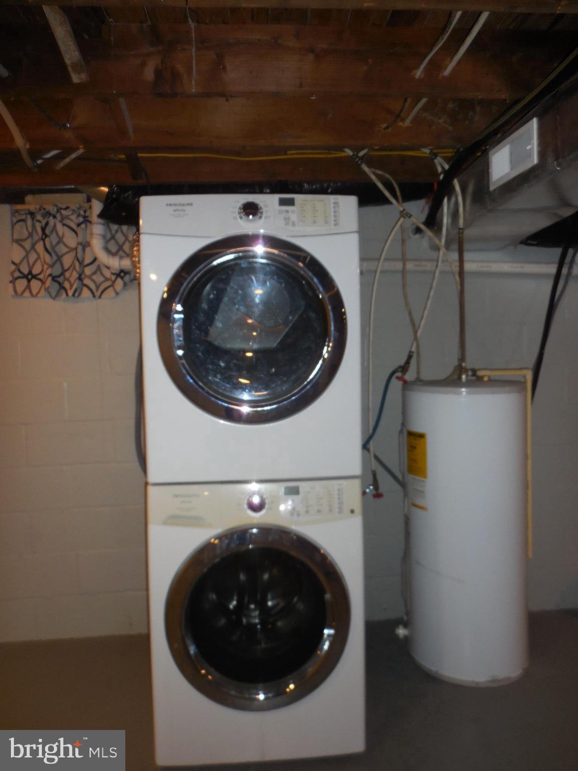 18 Radcliff Road Womelsdorf, PA 19567 - Photo 24 of 25 washer/dryer stay