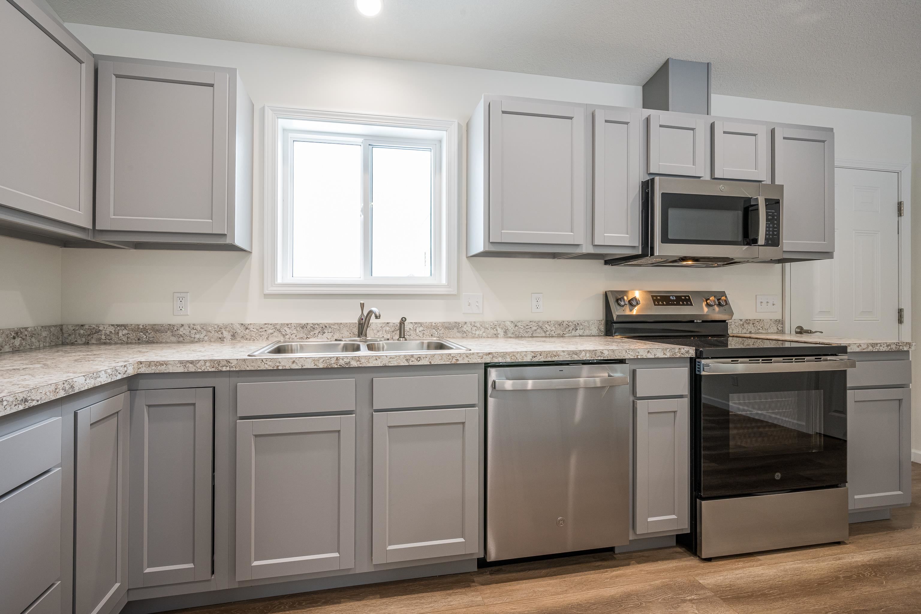 1208 Pheasant Run Gladwin, MI 48624 - Photo 21 of 42