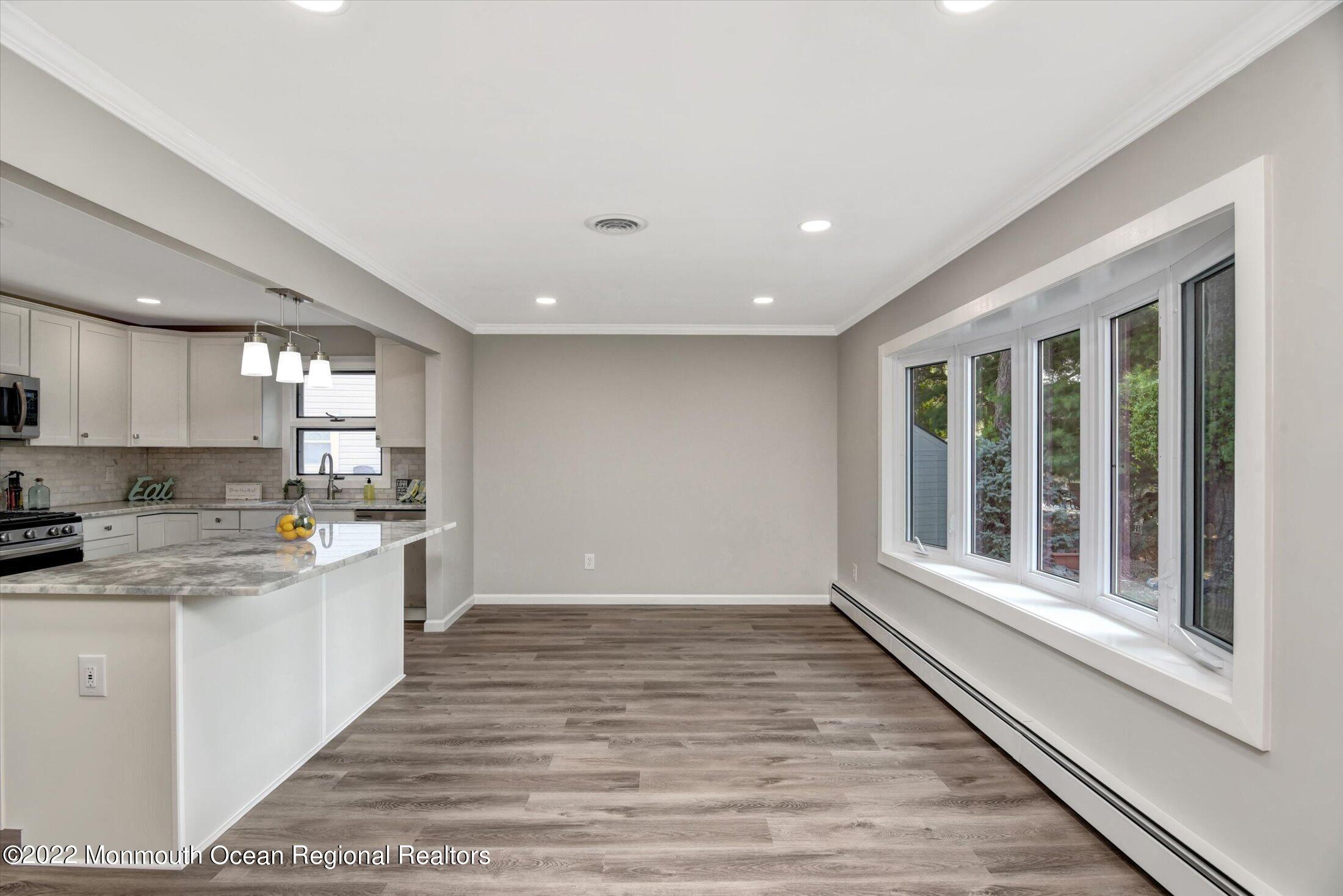 143 Castleton Drive Toms River, NJ 08757 - Photo 11 of 28 11-Kitchen