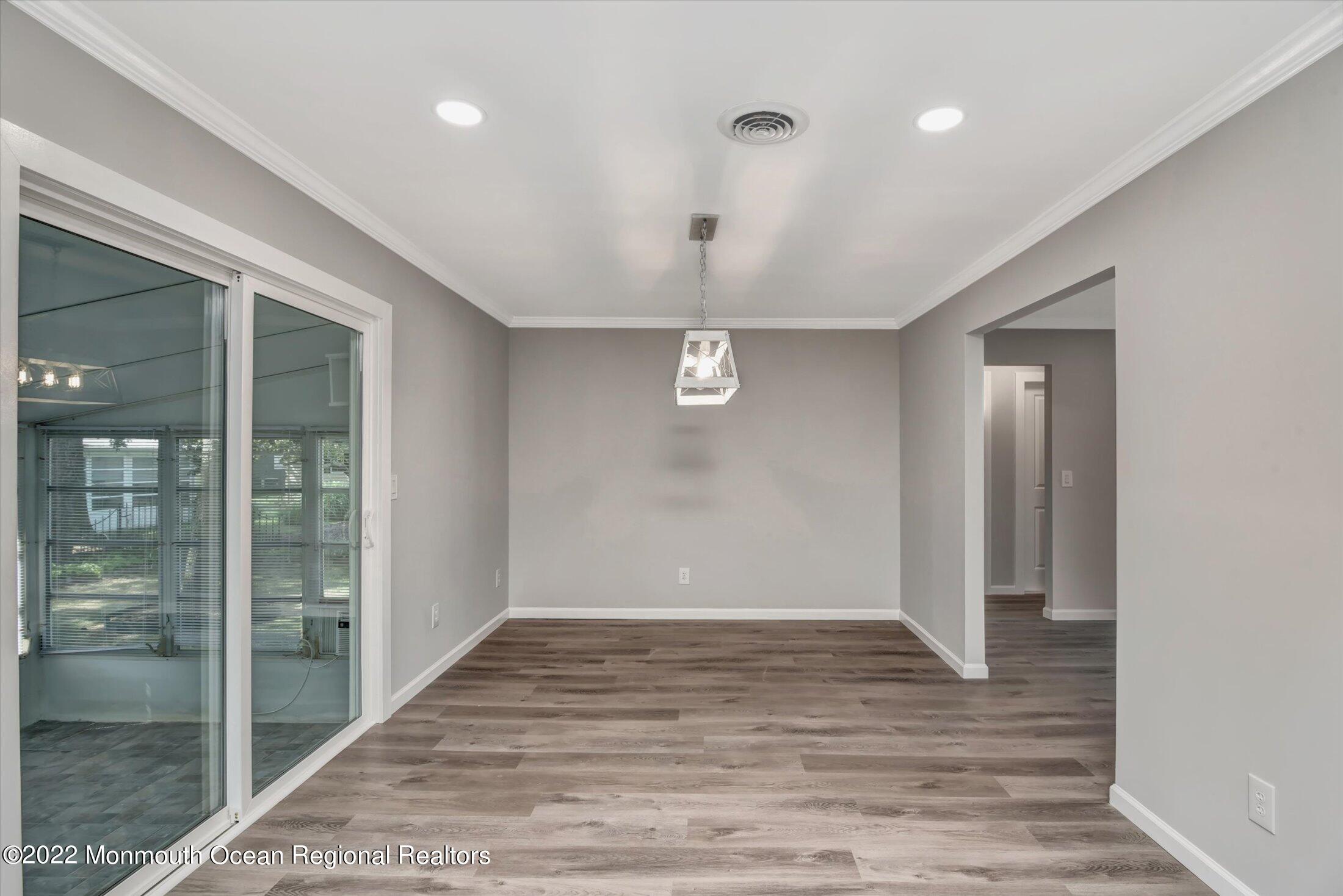 143 Castleton Drive Toms River, NJ 08757 - Photo 13 of 28 13-Dining Room