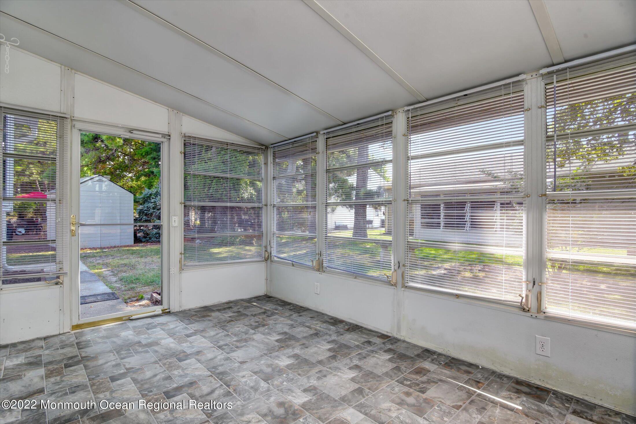 143 Castleton Drive Toms River, NJ 08757 - Photo 15 of 28 25-Sunroom