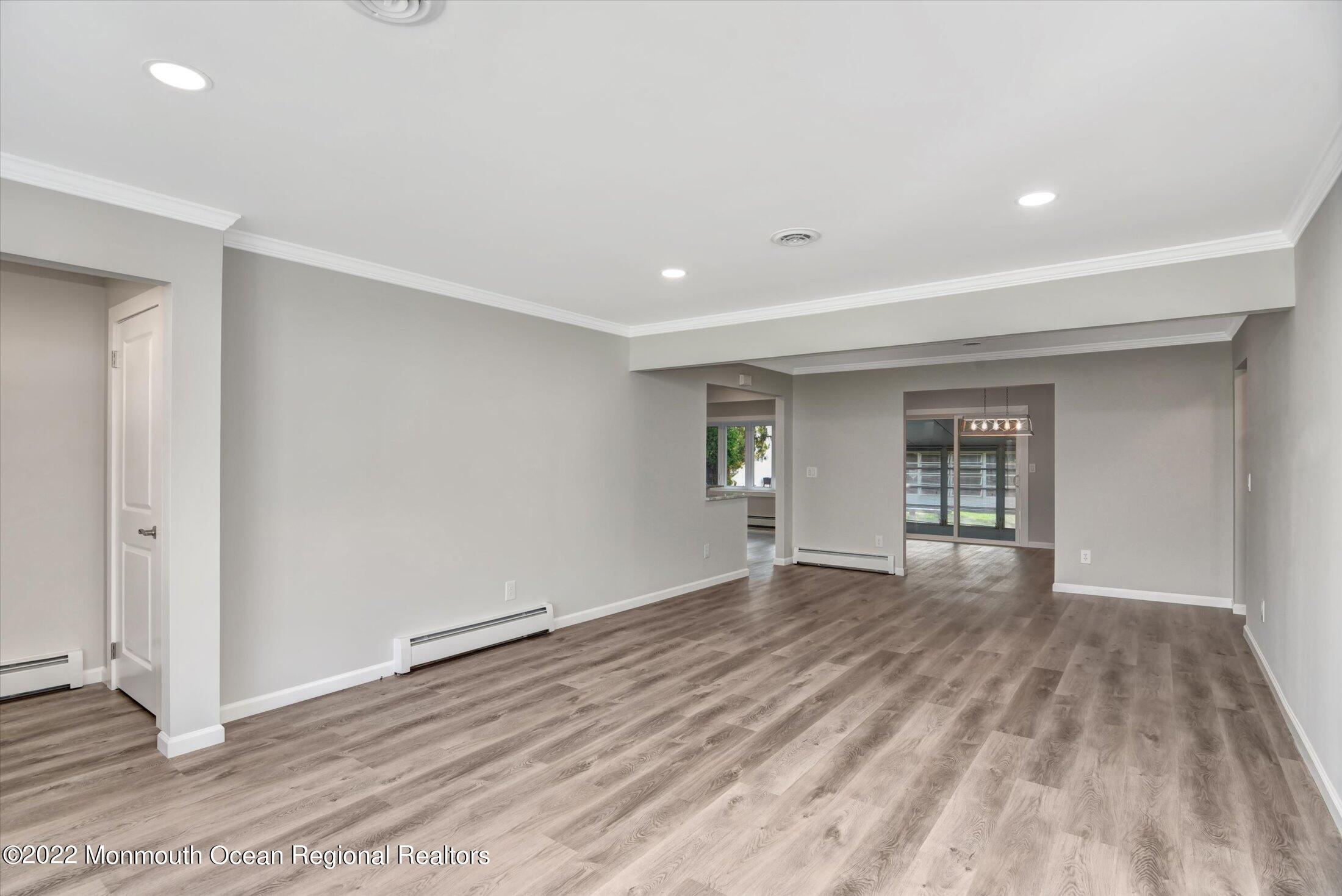 143 Castleton Drive Toms River, NJ 08757 - Photo 4 of 28 03-Living Room