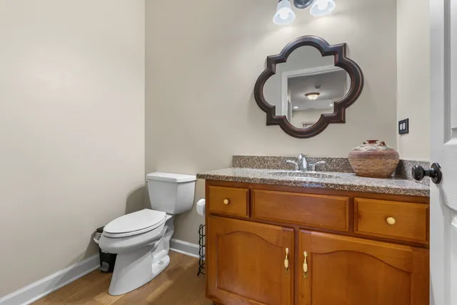 $2,200 | 120 Stonewood Place, Unit 7C, Aurora, IL 60506