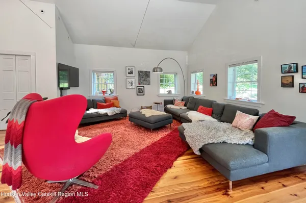 $1,250,000 | 673 Samsonville Road, Kerhonkson, NY 12446