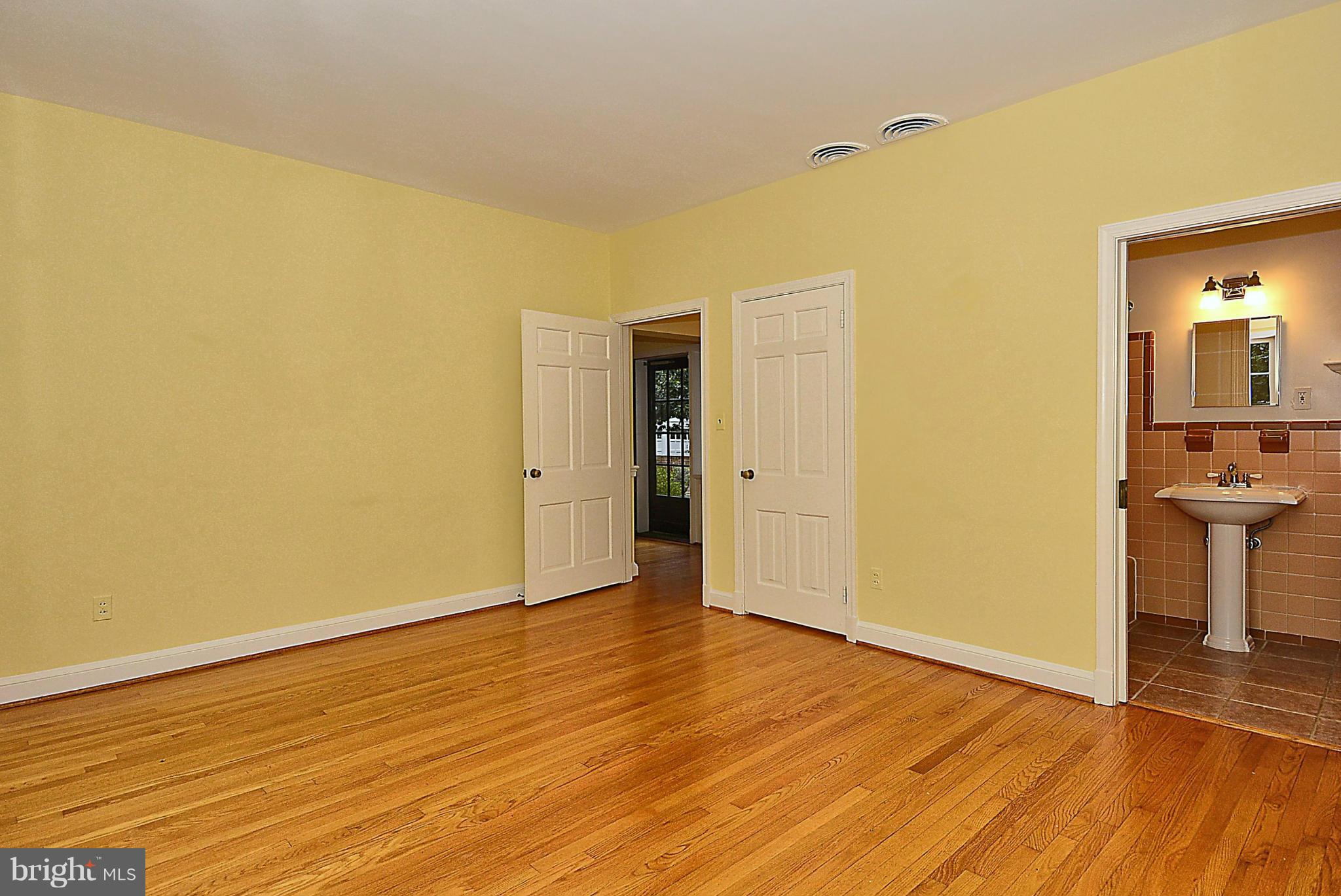 720 West Braddock Road Alexandria, VA 22302 - Photo 13 of 30 Bedroom