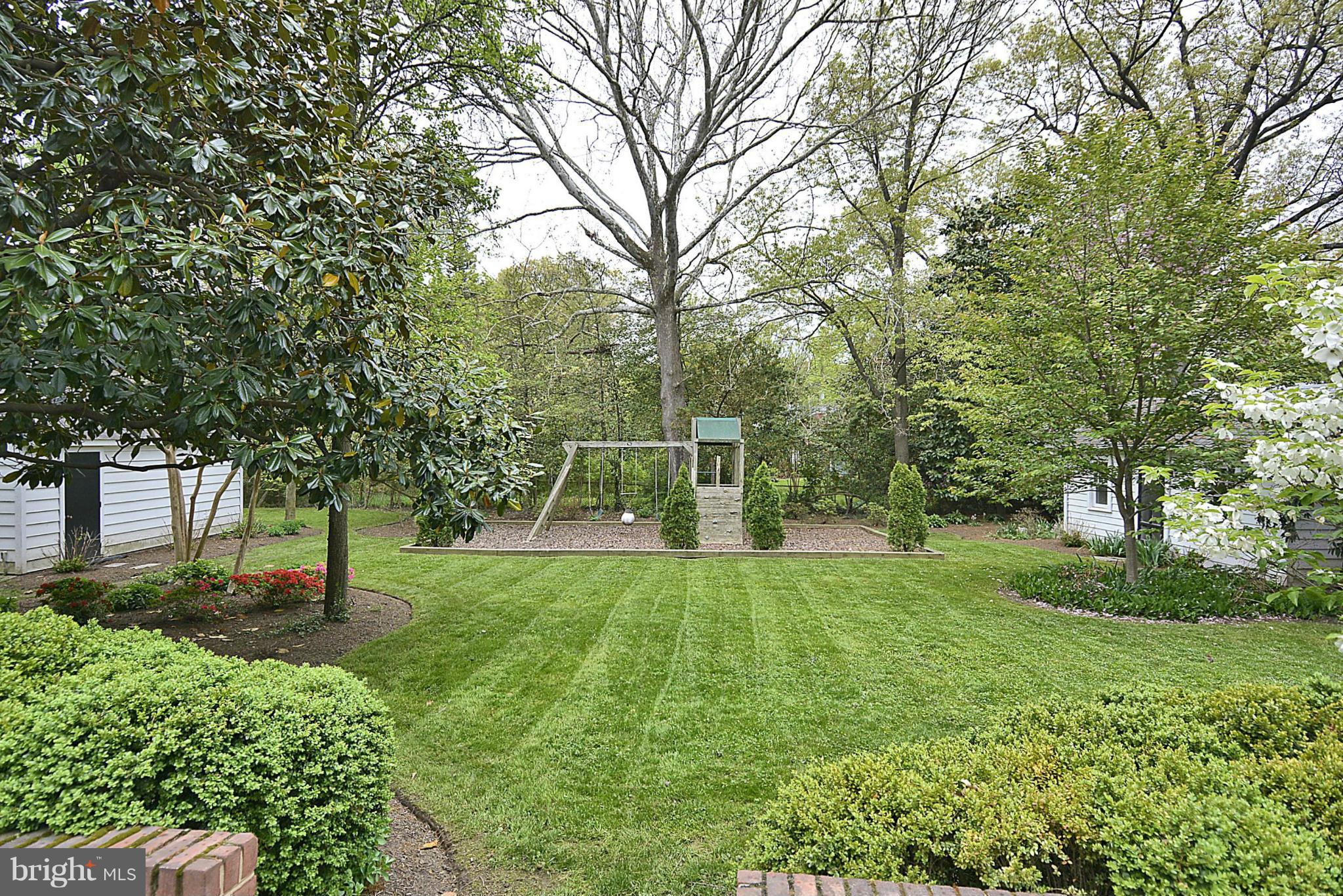 720 West Braddock Road Alexandria, VA 22302 - Photo 23 of 30 View from back