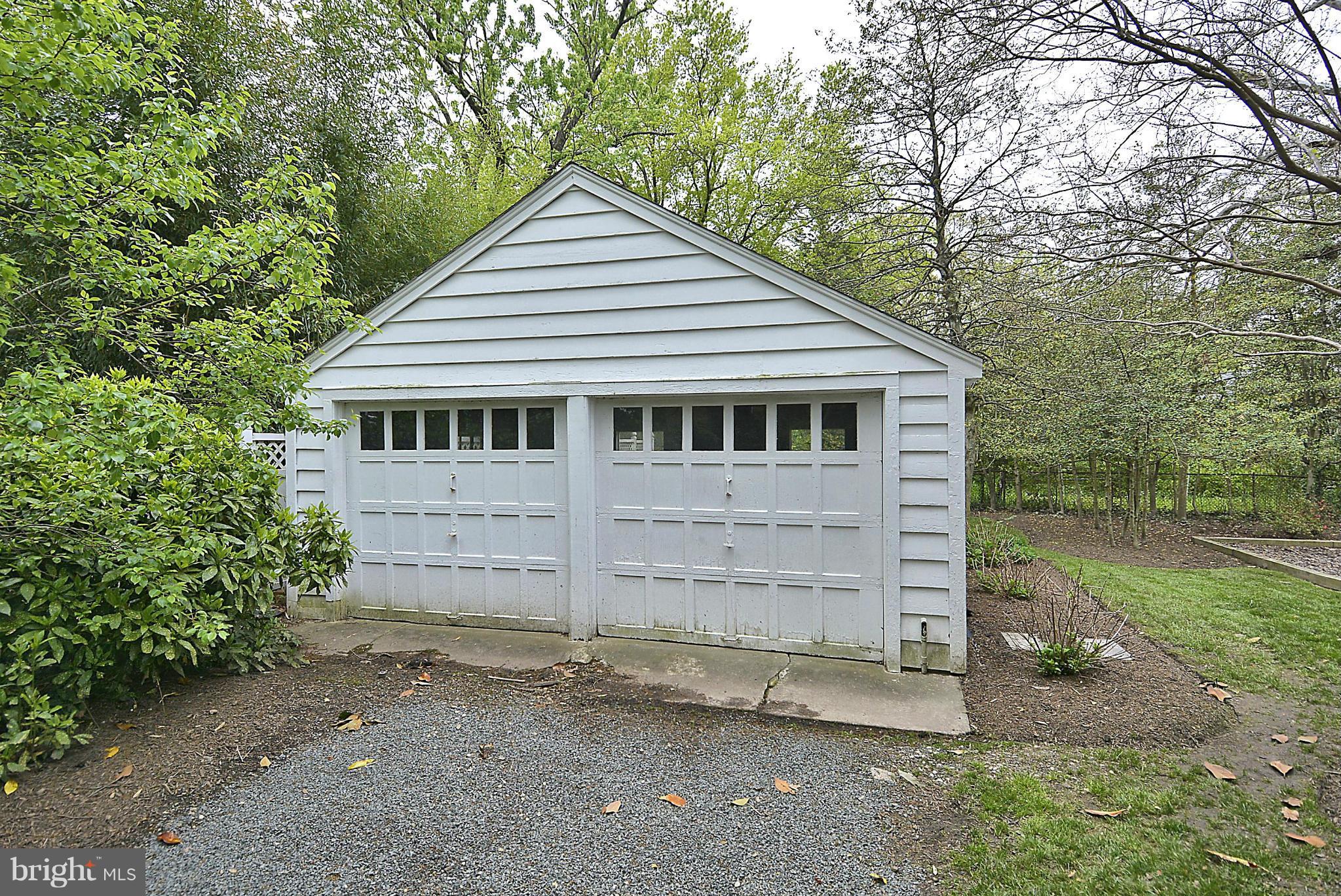 720 West Braddock Road Alexandria, VA 22302 - Photo 26 of 30 Detached Garage