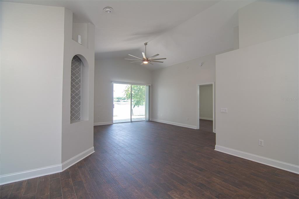 8635 Manassas Road Tampa, FL 33635 - Photo 10 of 41 Gallery Image 10