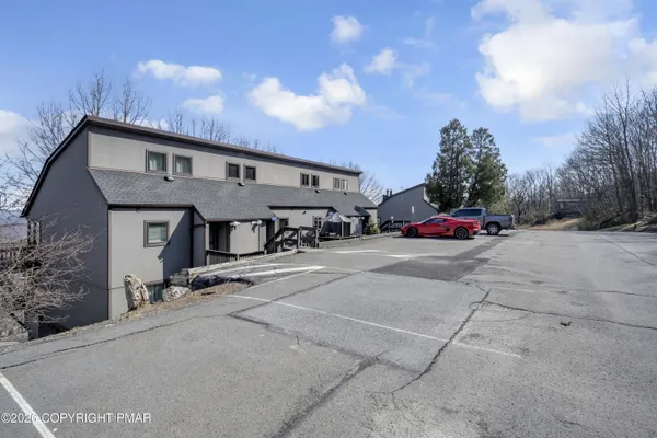 $319,000 | 243 High Pass Way, Tannersville, PA 18372
