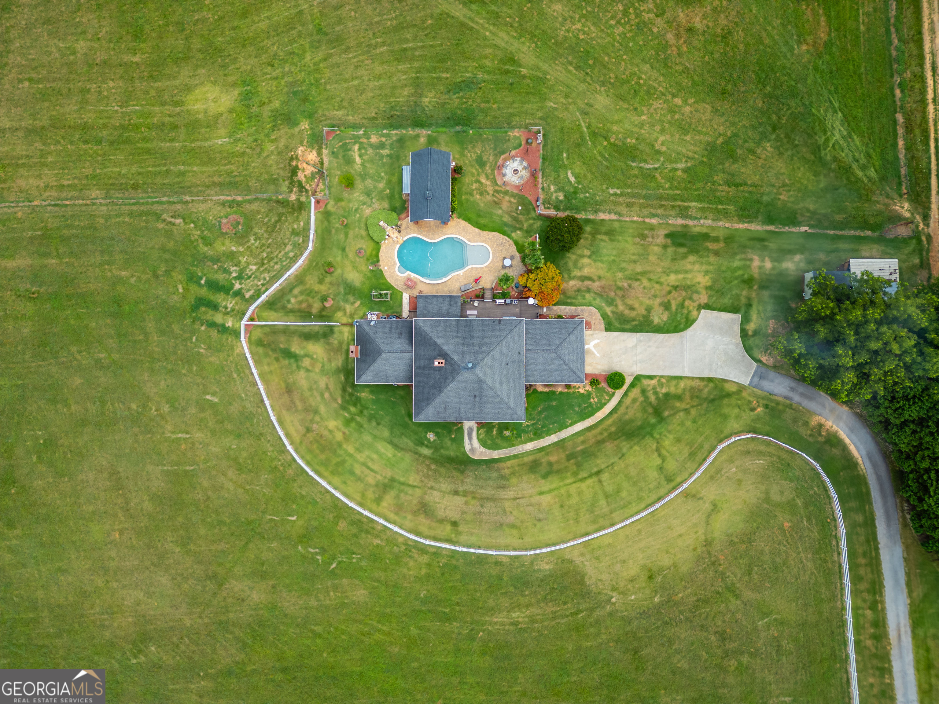 1811 Michael Road Northwest Monroe, GA 30656 - Photo 6 of 43