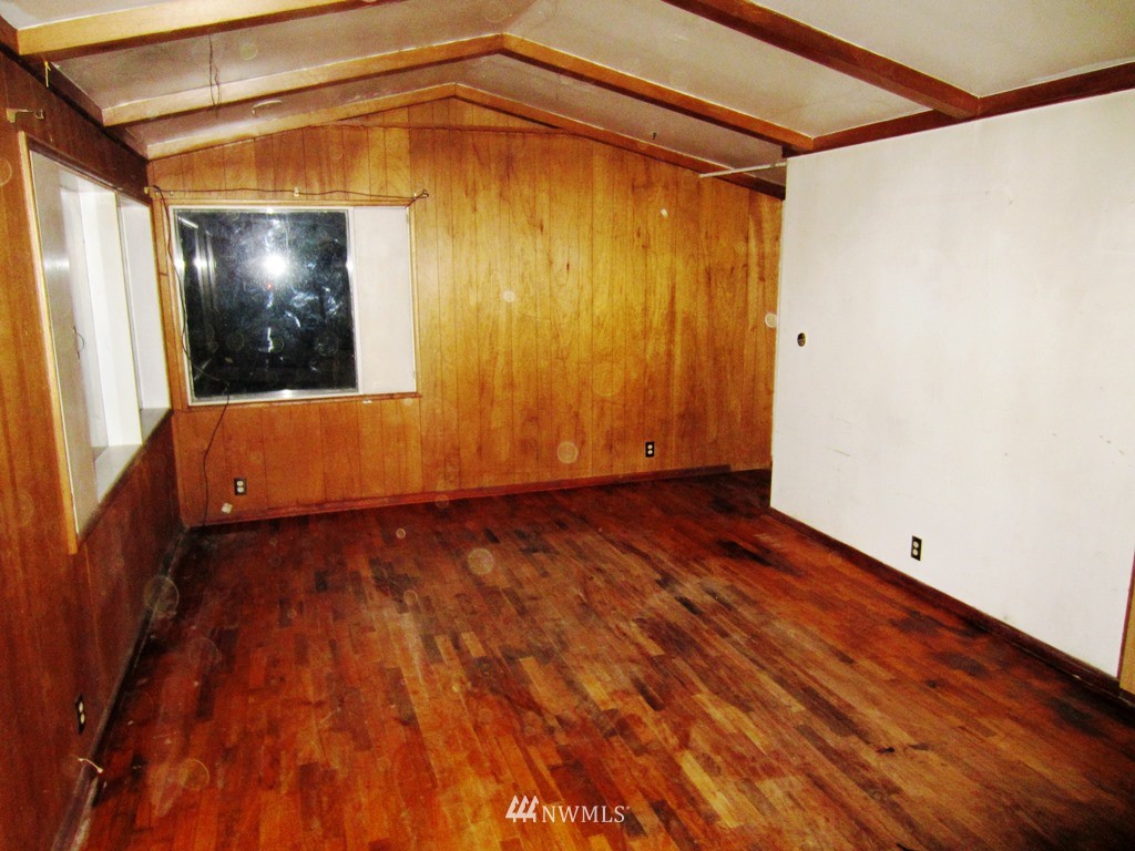 159 Gharet Road, Unit B Randle, WA 98377 - Photo 2 of 7