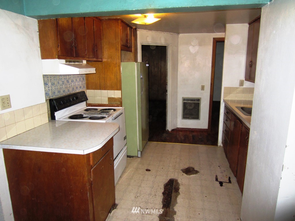 159 Gharet Road, Unit B Randle, WA 98377 - Photo 4 of 7