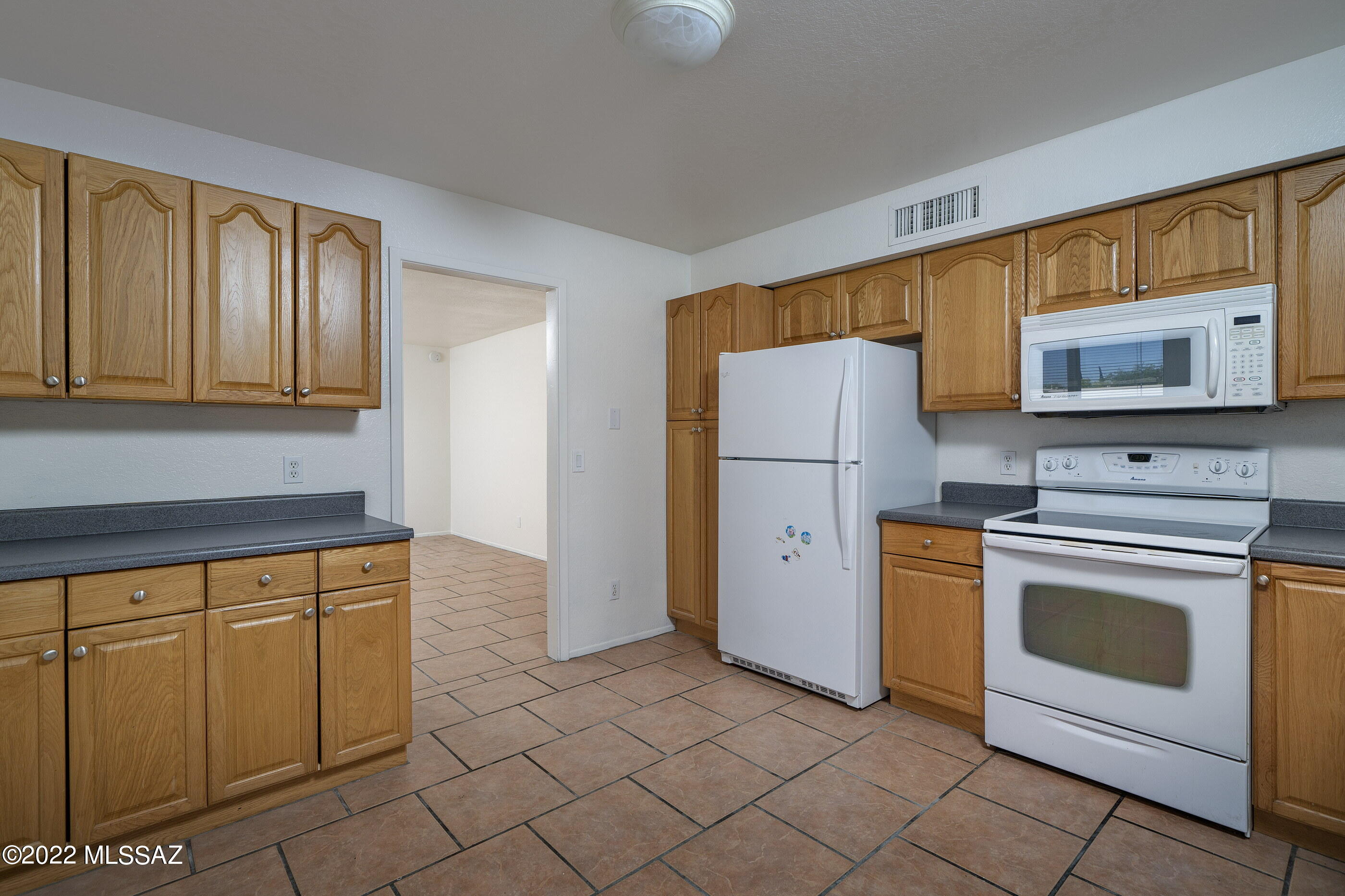 3131 West Massingale Road Tucson, AZ 85741 - Photo 5 of 24