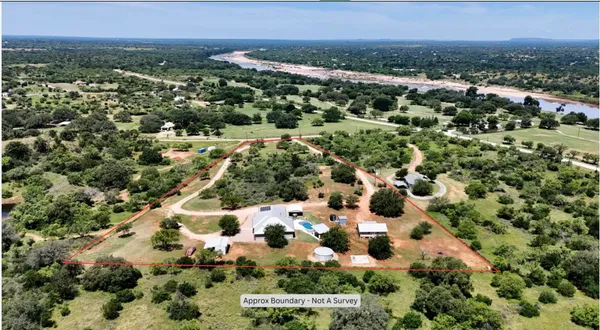 $1,100,000 | 116 County Road 117, Llano, TX 78643