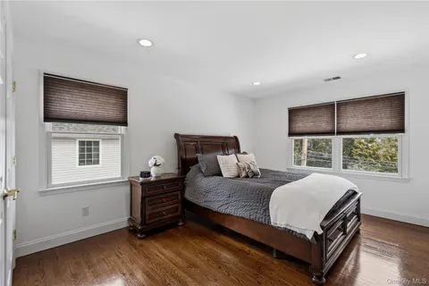 $1,599,000 | 75 Syosset Circle, Syosset, NY 11791