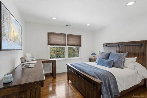 $1,599,000 | 75 Syosset Circle, Syosset, NY 11791