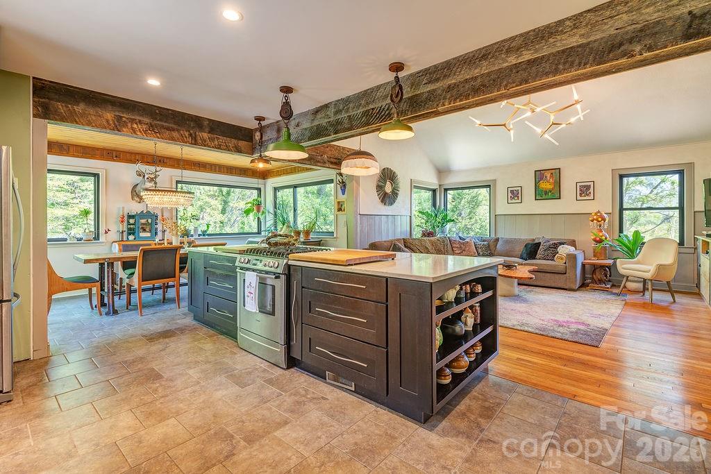 10 Hillendale Road Asheville, NC 28805 - Photo 13 of 45 Gallery Image 13