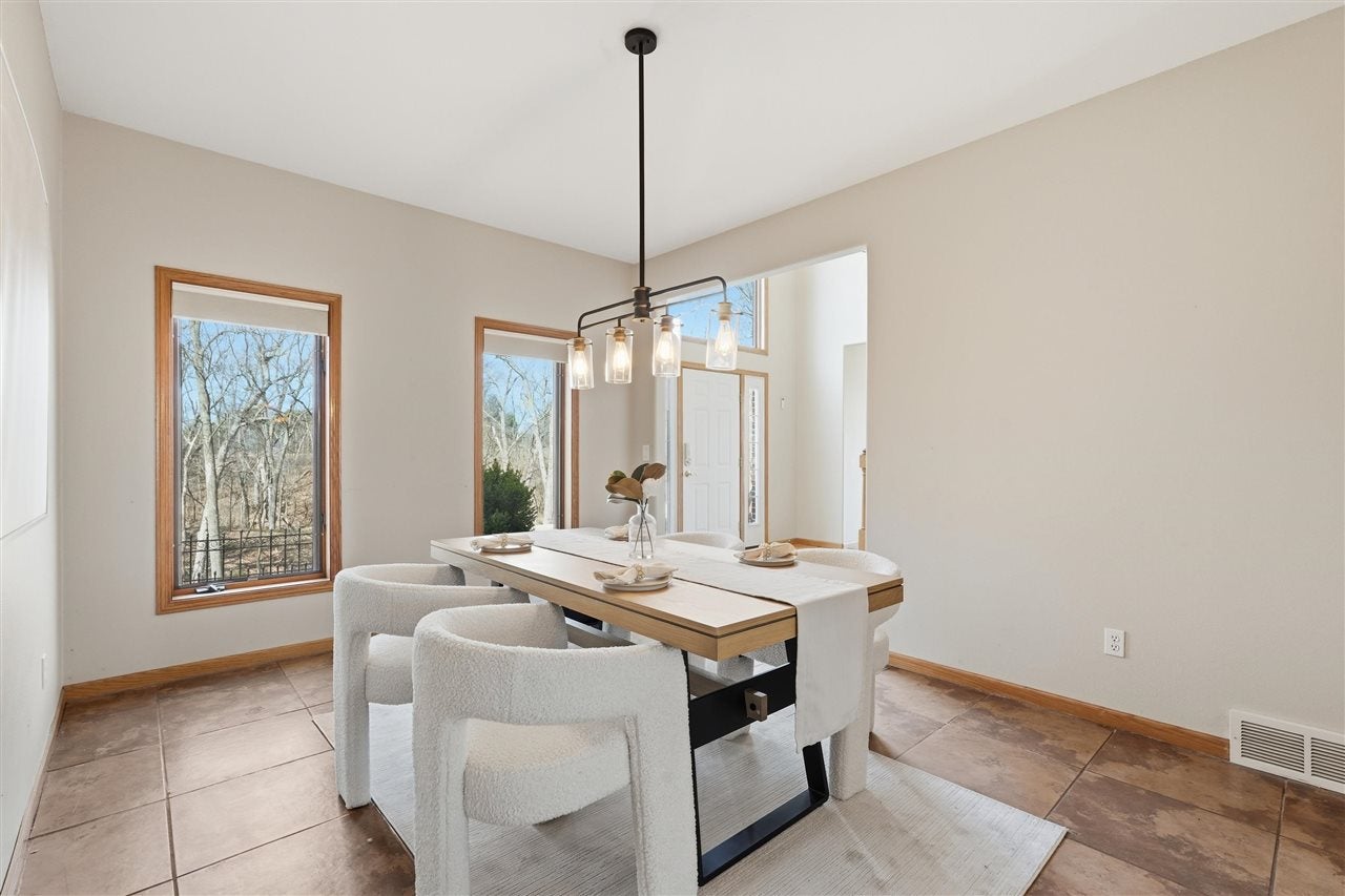3256 Meadow Ridge Road Northeast Solon, IA 52333 - Photo 7 of 69 Gallery Image 7