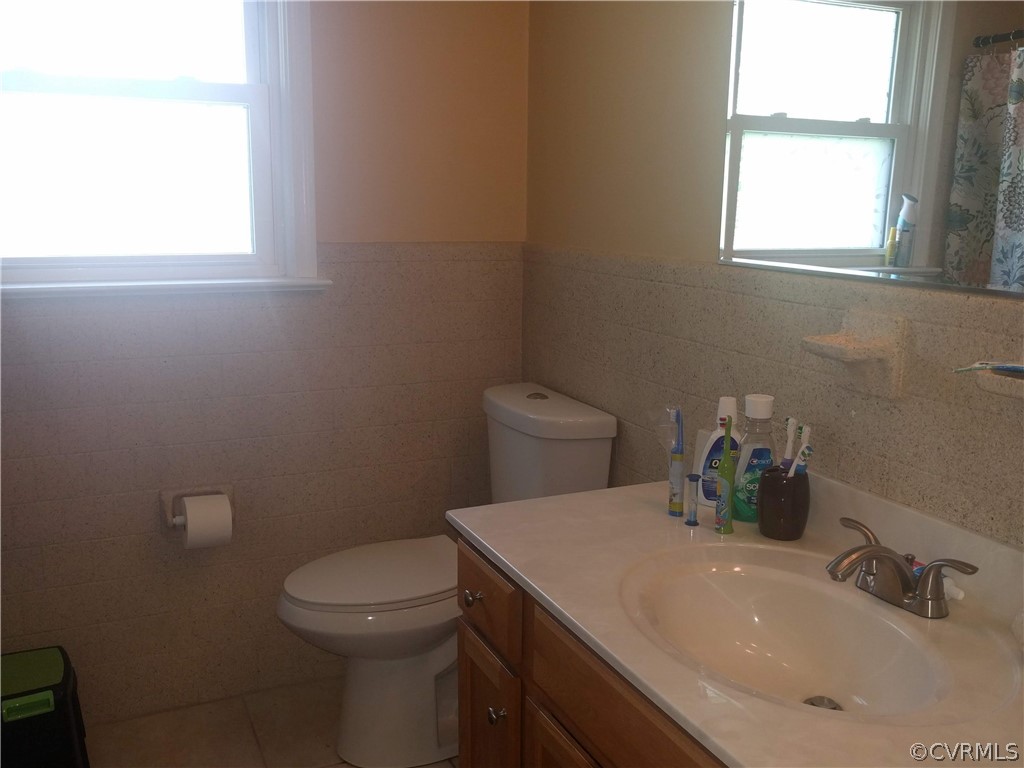 2323 Coxendale Road Chester, VA 23831 - Photo 15 of 18 Gallery Image 15