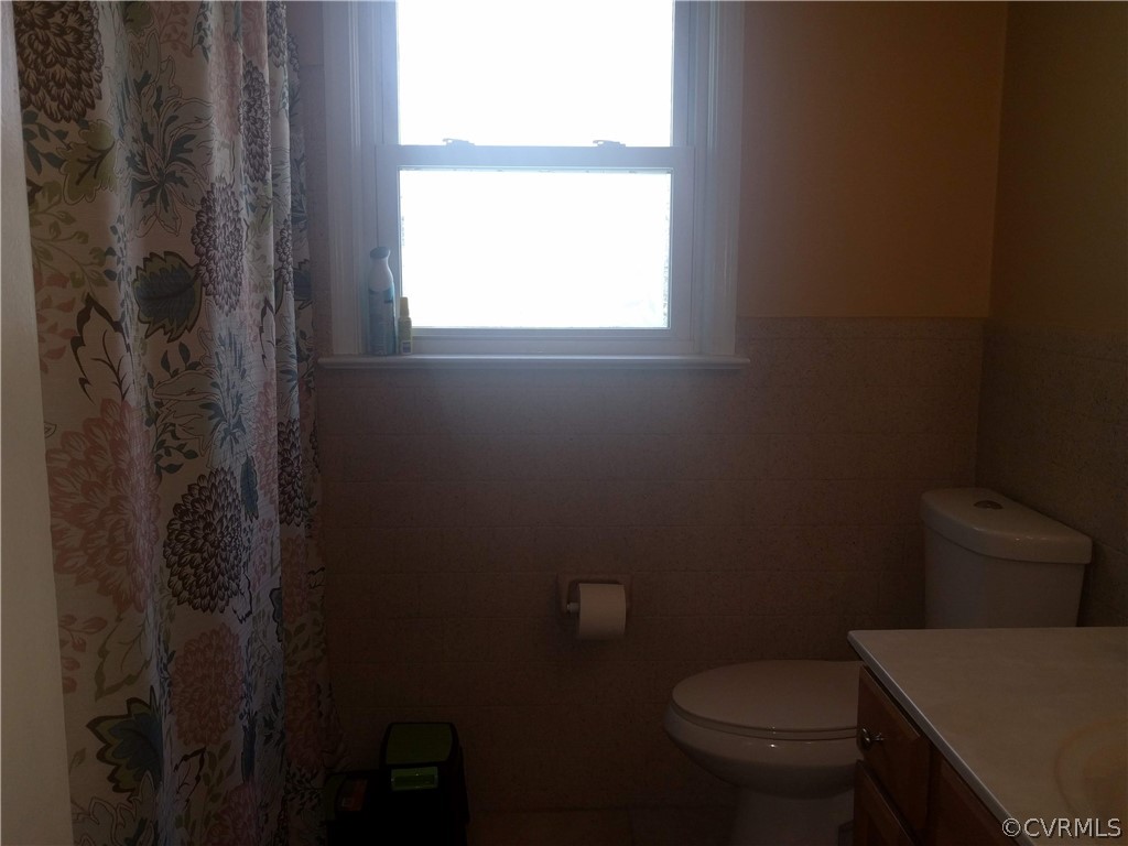 2323 Coxendale Road Chester, VA 23831 - Photo 16 of 18 Gallery Image 16