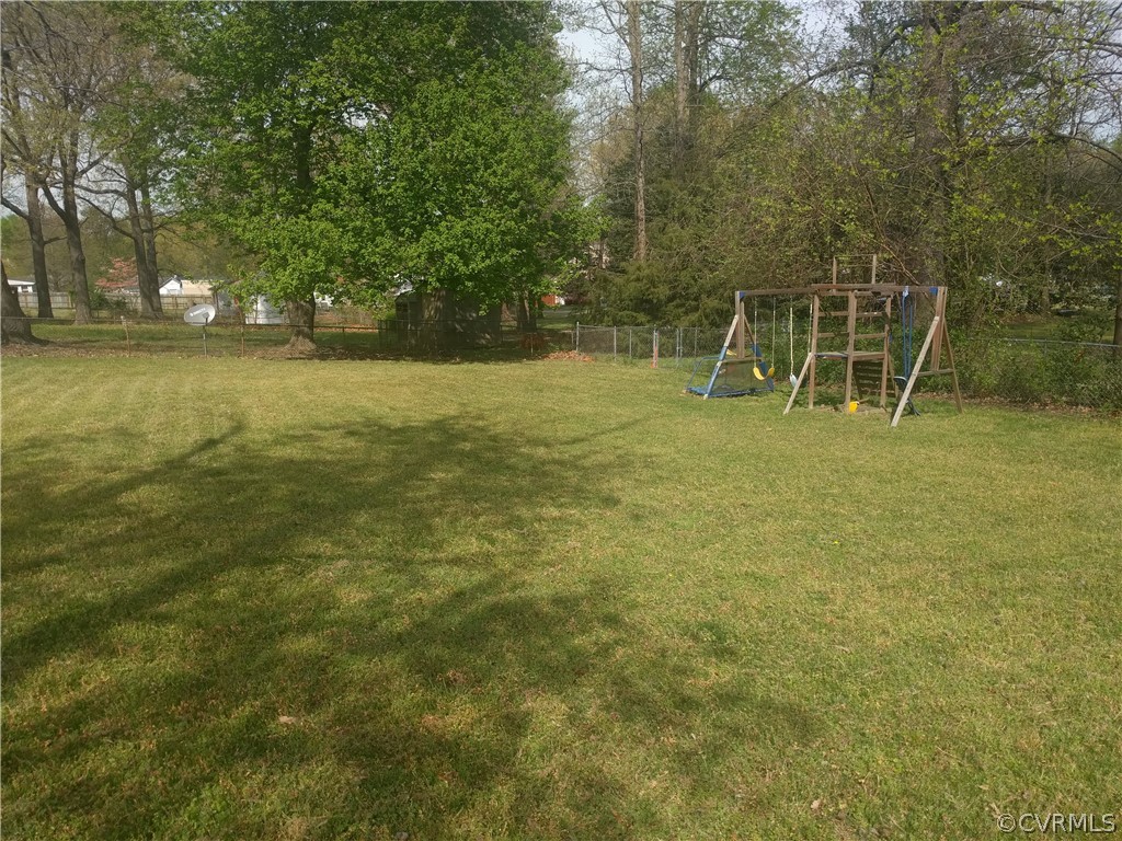 2323 Coxendale Road Chester, VA 23831 - Photo 17 of 18 Backyard