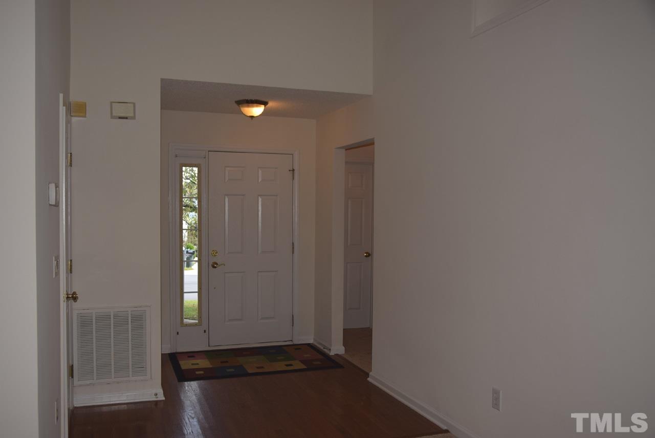 2125 Hatton Way Raleigh, NC 27604 - Photo 3 of 21