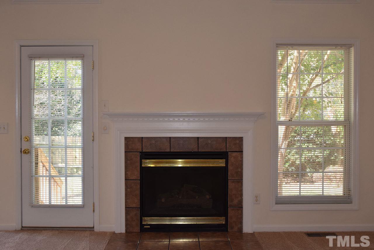 2125 Hatton Way Raleigh, NC 27604 - Photo 5 of 21
