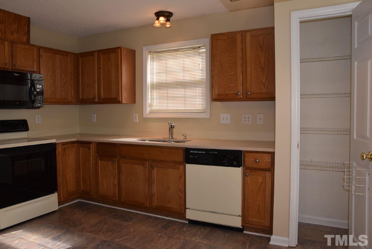 2125 Hatton Way Raleigh, NC 27604 - Photo 8 of 21