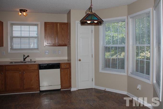 2125 Hatton Way Raleigh, NC 27604 - Photo 9 of 21