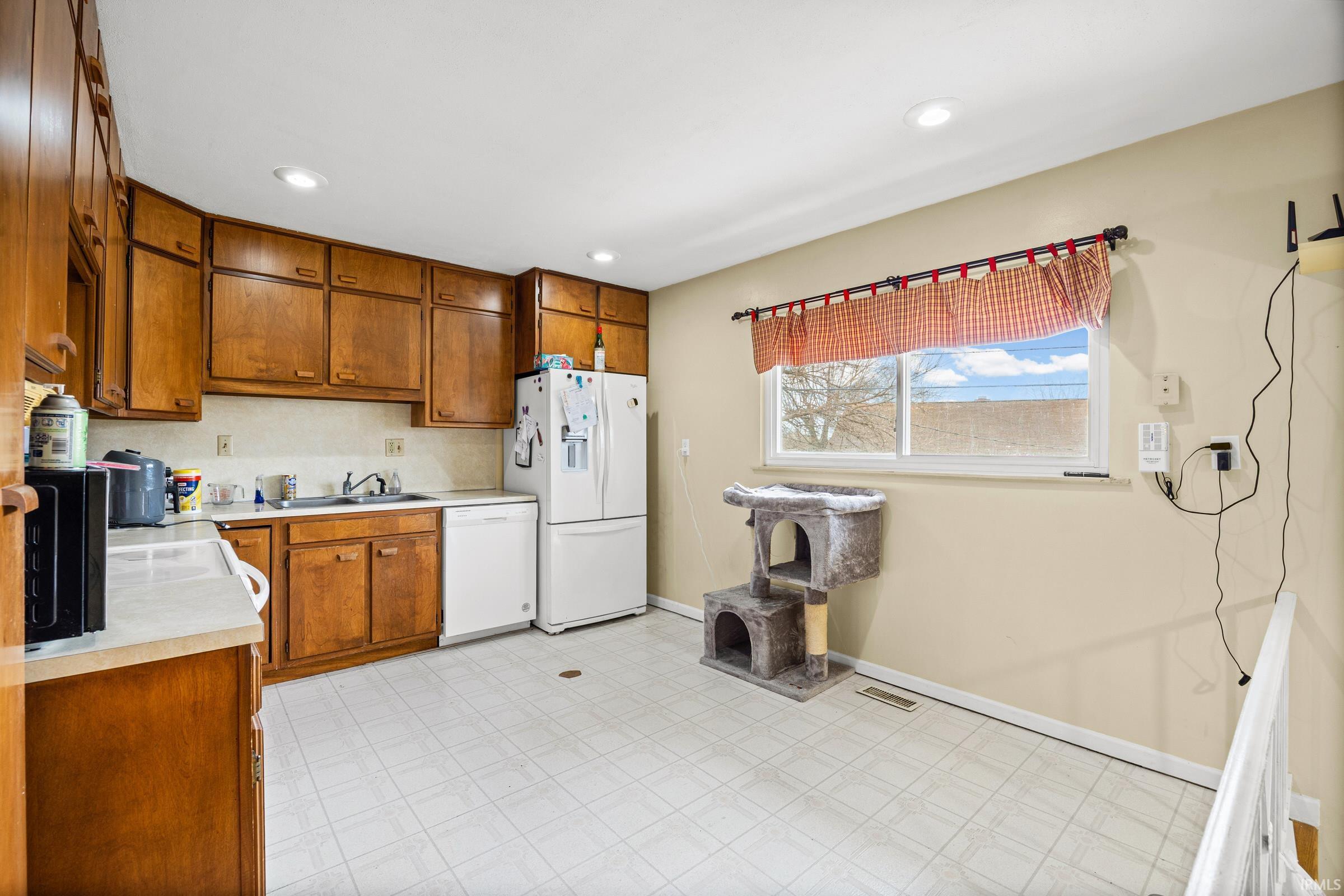 60 Inca Court Lafayette, IN 47909 - Photo 5 of 31