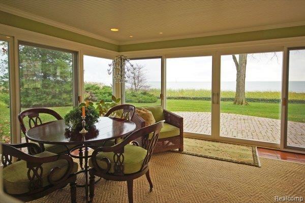 890 Lake Shore Road Grosse Pointe, MI 48236 - Photo 8 of 25 Sun Room