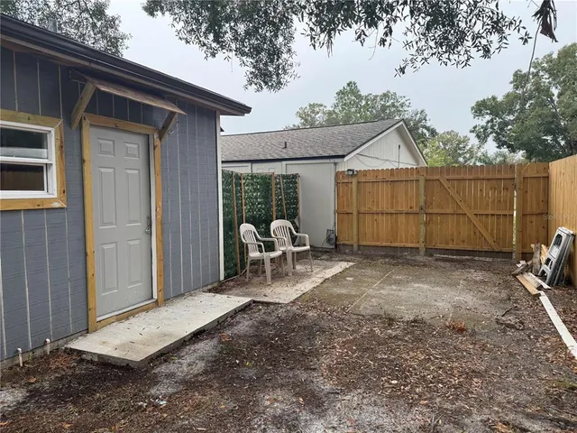 $1,250 | 3719 Meadowbreeze Drive, Tampa, FL 33619
