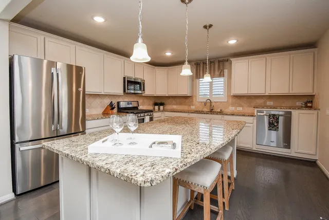 $330,000 | 3018 Persimmon Grove, Richmond, TX 77469