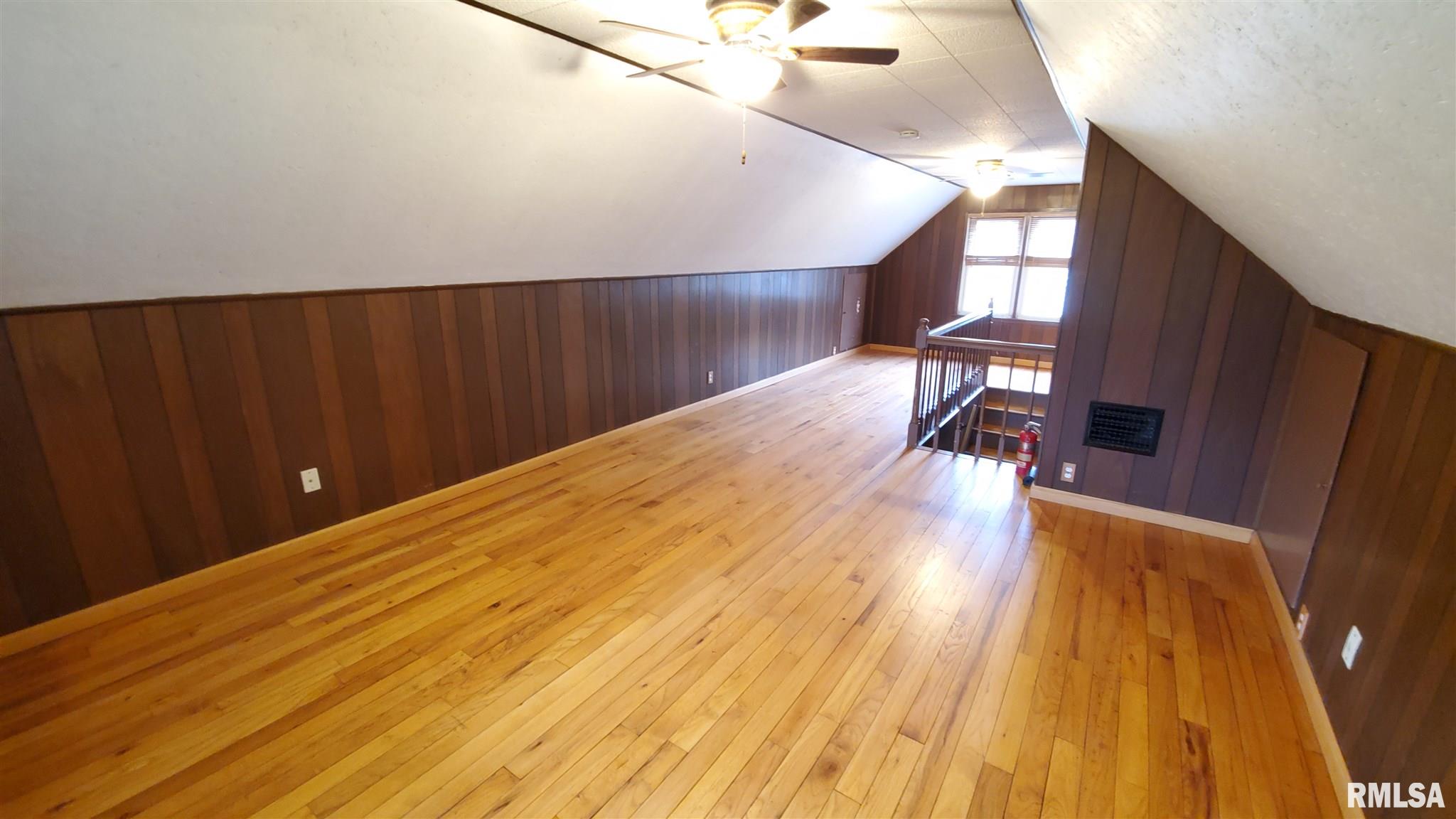 108 East Cherry Ridge Road Peoria, IL 61614 - Photo 7 of 18 Gallery Image 7