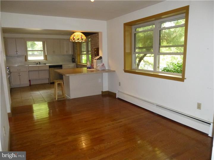 424 Callowhill Road Chalfont, PA 18914 - Photo 15 of 25 Gallery Image 15
