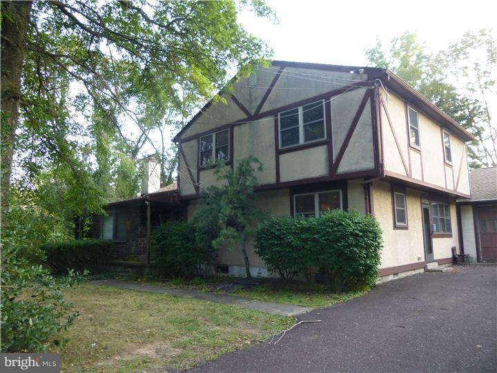 424 Callowhill Road Chalfont, PA 18914 - Photo 4 of 25 Gallery Image 4