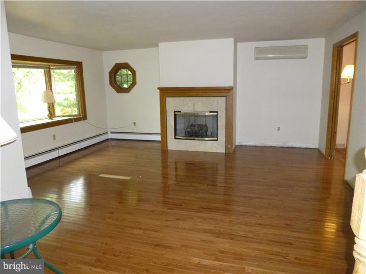 424 Callowhill Road Chalfont, PA 18914 - Photo 10 of 25 Gallery Image 10