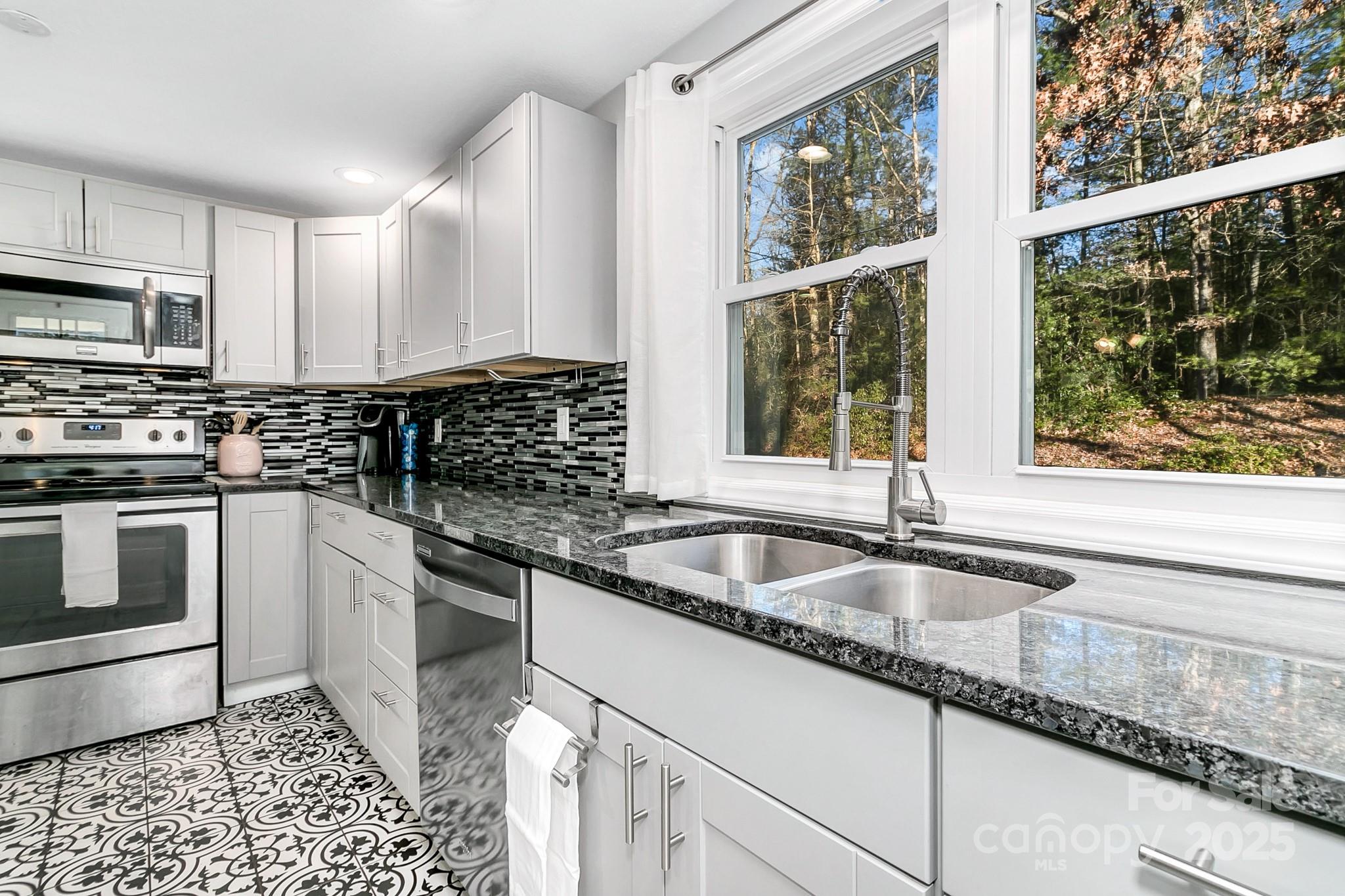 93 New Salem Road Swannanoa, NC 28778 - Photo 15 of 33 Gallery Image 15